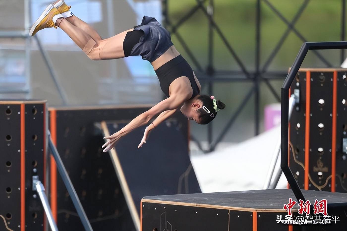 锦赛的遗憾, 希望用这枚, 她就此以