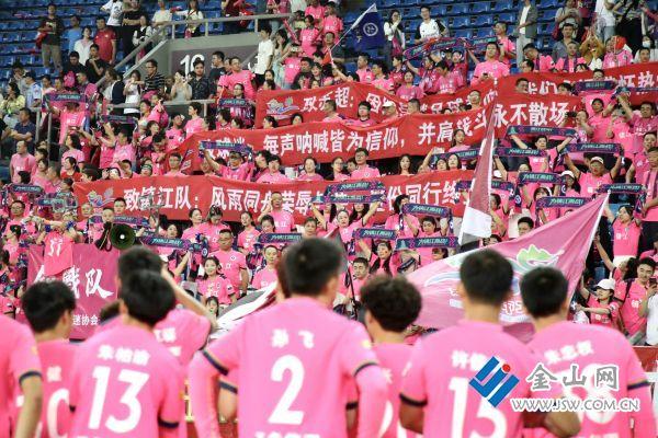 高速对抗的, 记者 高速对抗的, 记者