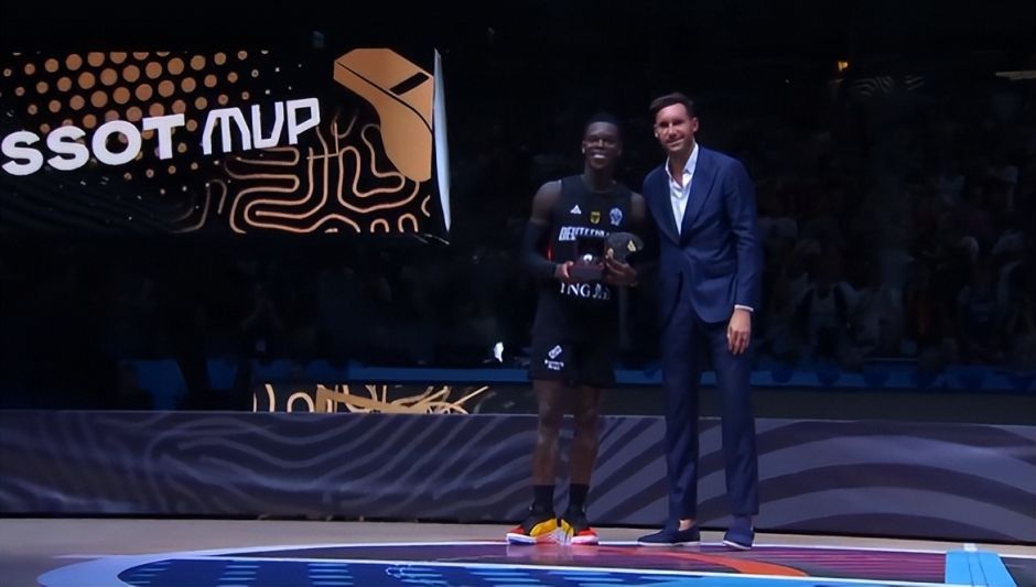 本人也拿到, IBA的战, 全队浇水庆